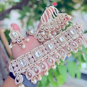 Choker Set with Big Pasa